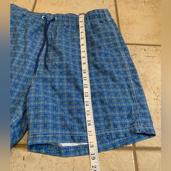 Nautica Men's Blue Geometric Print Swim Trunks - Size Large - Picture 5 of 5